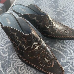 Indigo Brown Western women’s mules